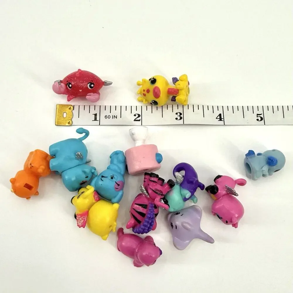 Lot of 13 Random Assorted Hatchimals Hatchlings & Splashling Mini Figures
